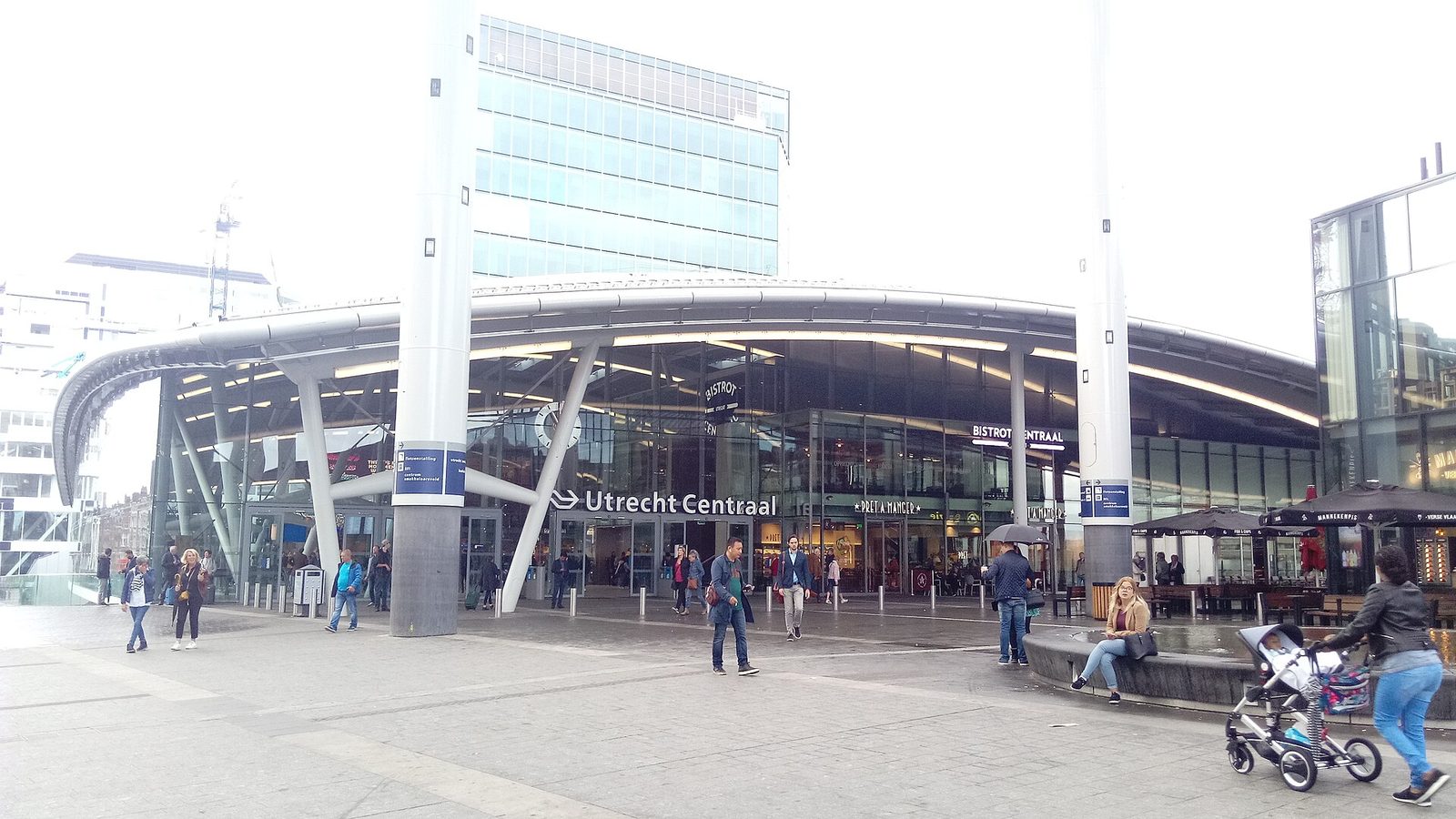 De ingang van Utrecht Centraal aan de centrumzijde